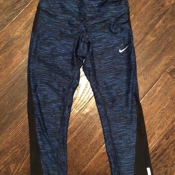 nike leggings - Picture 2 of 3